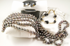 SERIE JOYAS -  PERLAS NEGRAS